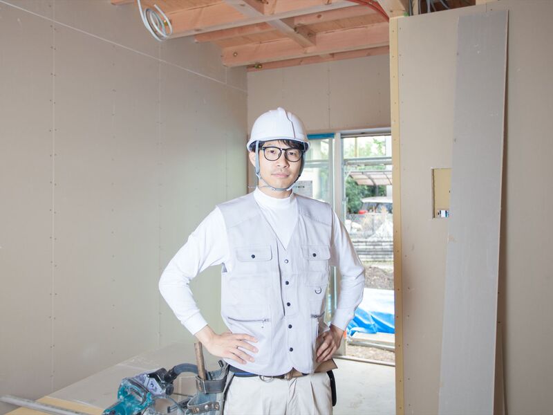 ポーズを決める職人